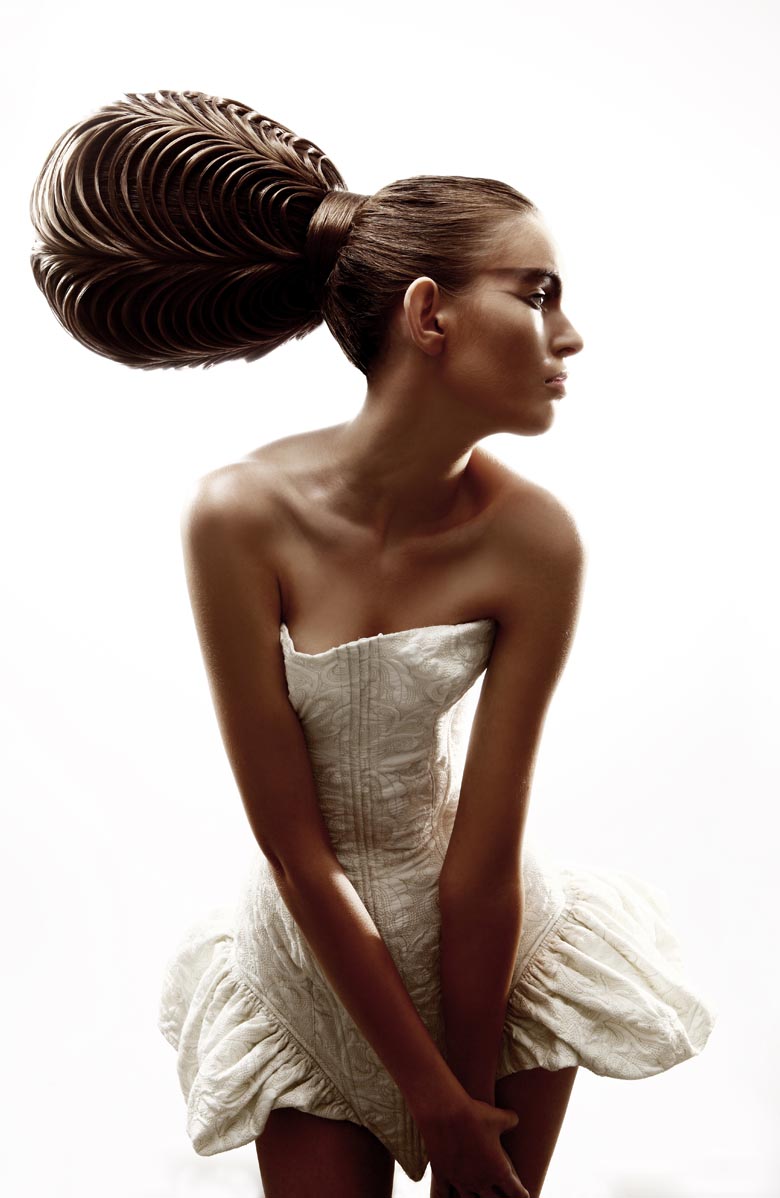 cut-karlin_0013_Hairdressing-Awards-2010---dmsk-komern-es-Praha.jpg